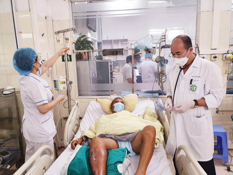 Nhờ được điều trị đúng phác đồ bệnh nhân đã qua cơn nguy kịch.