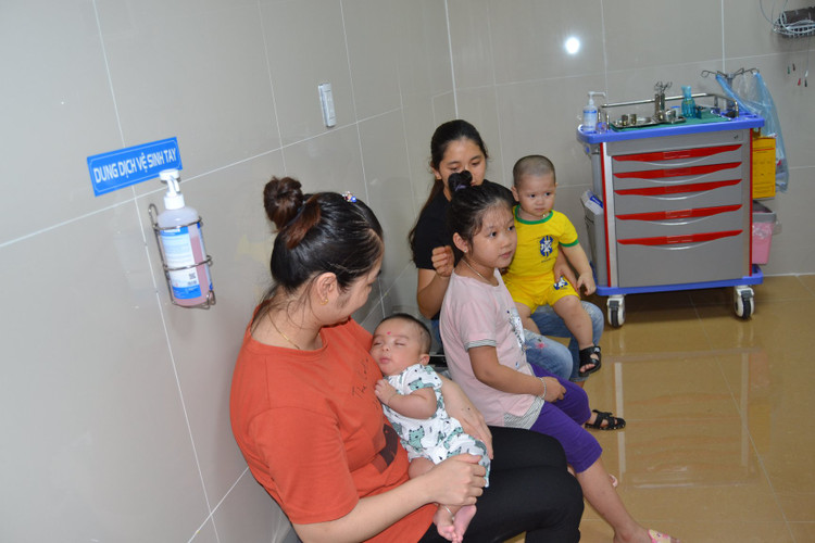 Tiêm chủng là cách phòng bệnh tốt nhất cho trẻ - Ảnh minh họa