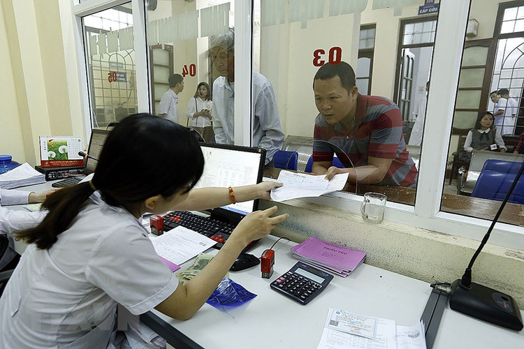 Từ 15/8, giá khám chữa bệnh sẽ tăng bao nhiêu?