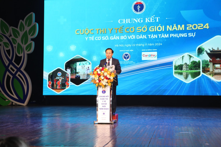Thứ trưởng Bộ Y tế Lê Đức Luận phát biểu tại cuộc thi