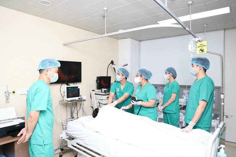 Ca phẫu thuật cho bệnh nhân - Ảnh BVCC