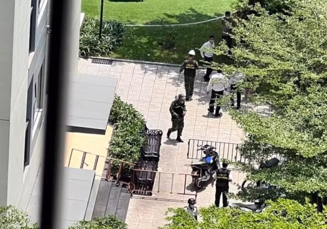 Lực lượng chức năng TP.Thủ Đức đã đến hiện trường, phong tỏa điều tra nguyên nhân. Ảnh: Dân Việt