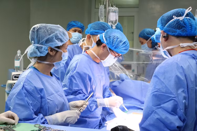 Hình ảnh người bệnh hiến tạng nằm tại Khoa Hồi sức tích cực – Chống độc