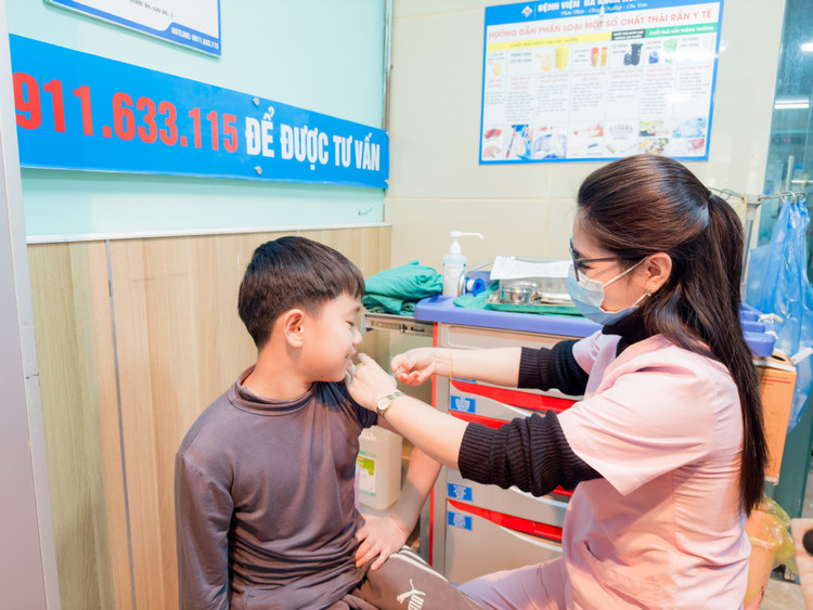 Bệnh nhi 10 tuổi mắc hội chứng tiêu cơ vân, sốt cao do mắc virus cúm- Ảnh BVCC Bệnh nhi 10 tuổi mắc hội chứng tiêu cơ vân, sốt cao do mắc virus cúm- Ảnh BVCC