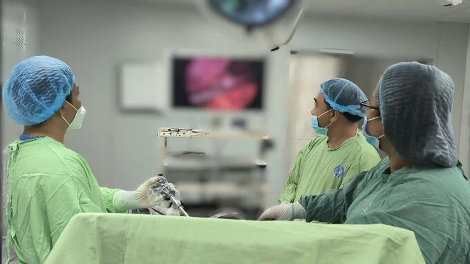 Phẫu thuật cho bệnh nhân thai lạc chỗ làm tổ tại gan - Ảnh BVCC