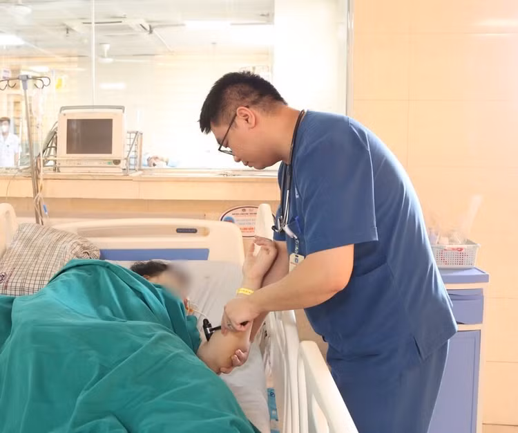 thieu-nien-tac-mach-nao.jpg