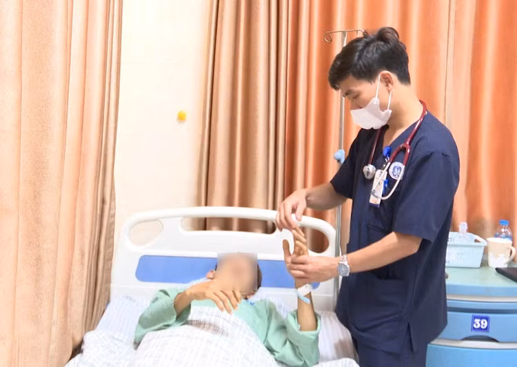 phinh-mach-mau-nao-2.jpg