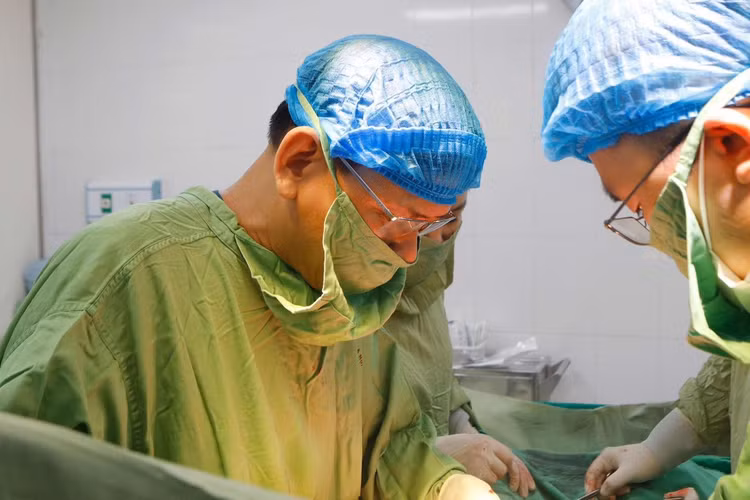 u-lon-bat-thuong.jpg