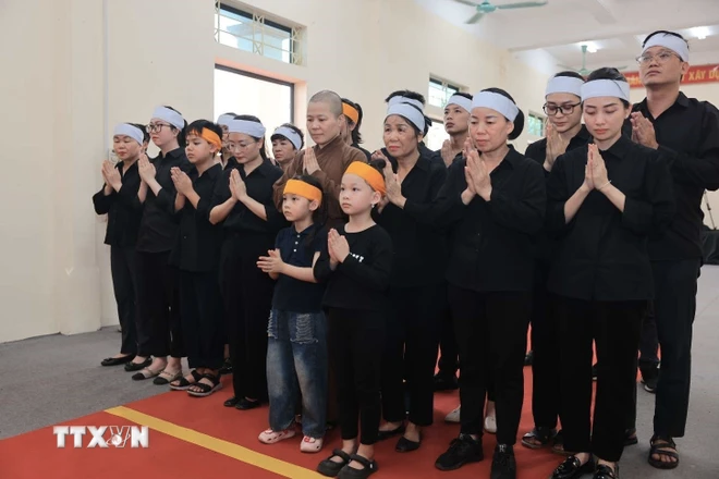 Lễ truy điệu Tổng Bí thư Nguyễn Phú Trọng tại xã Đông Hội, huyện Đông Anh. (Ảnh: TTXVN)