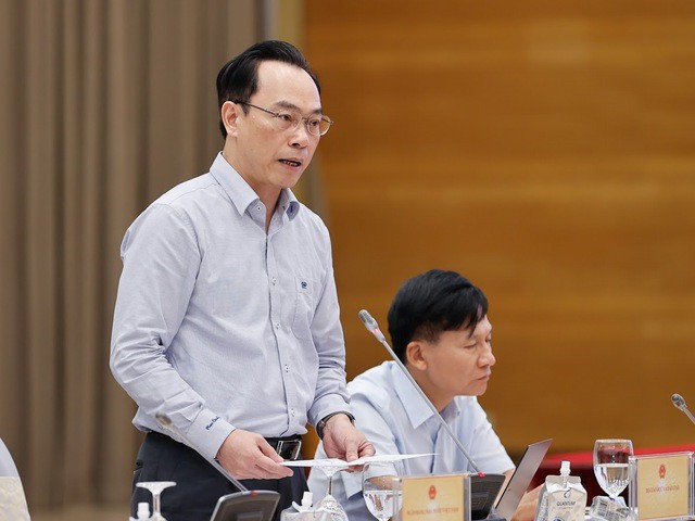 Thứ trưởng Bộ GD&ĐT Hoàng Minh Sơn thông tin với báo chí về tình hình đăng ký tuyển sinh đại học năm 2024 - Ảnh: VGP/Nhật Bắc.