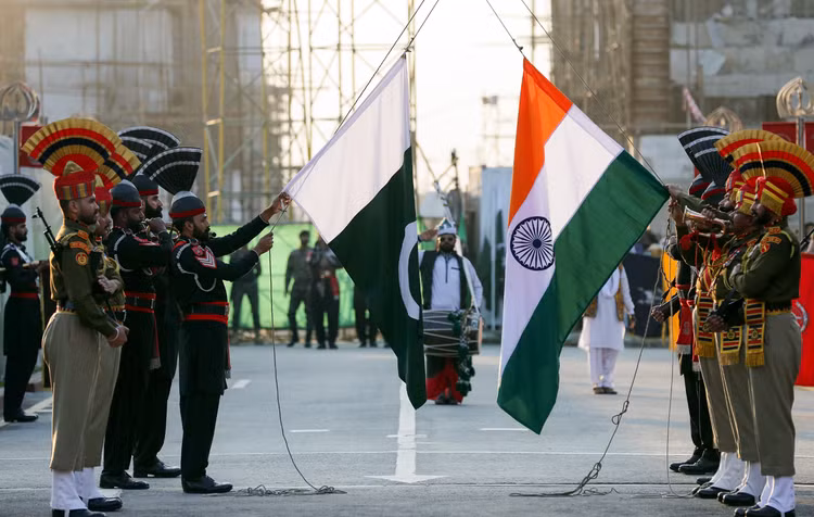 Trong bối cảnh đó, chiến lược dài hạn của Ấn Độ cần bao gồm cả việc tự chủ quốc phòng, tăng cường ngoại giao và cảnh giác cao độ trước mọi ý đồ thao túng chiến lược từ Bắc Kinh.