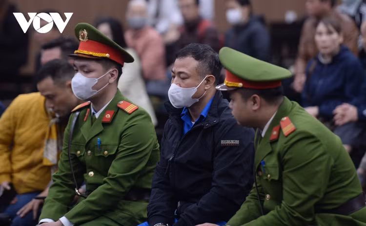 Xet xu vu chay chung cu mini: 72 dai dien bi hai co mat