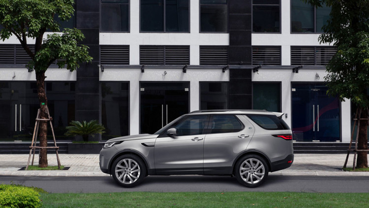 Land Rover Discovery mới cập bến thị trường Việt Nam: Tinh chỉnh trang bị, giá từ 4,54 tỷ đồng ảnh 3