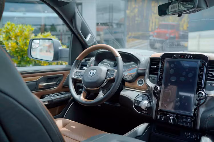 Cận cảnh siêu bán tải RAM 1500 phiên bản cao nhất Longhorn tại Việt Nam ảnh 10