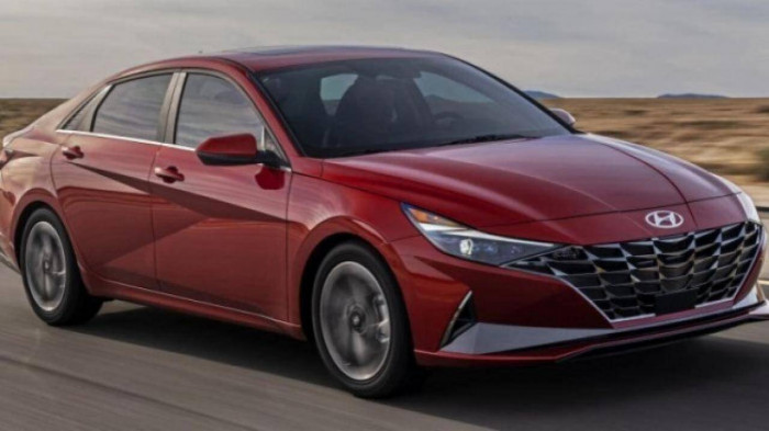 Hyundai Elantra phiên bản hiện tại đang được giảm giá mạnh tay xả kho để đón phiên bản mới sẽ ra mắt sớm trong năm nay.