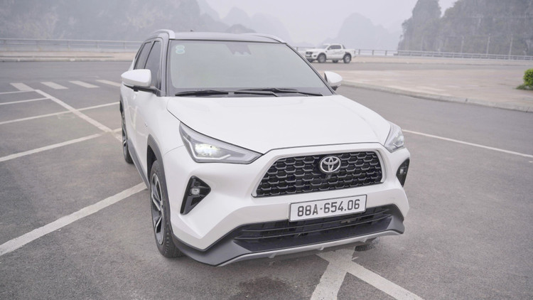 Trai nghiem Toyota Yaris Cross HEV tu Ha Noi den Quang Ninh