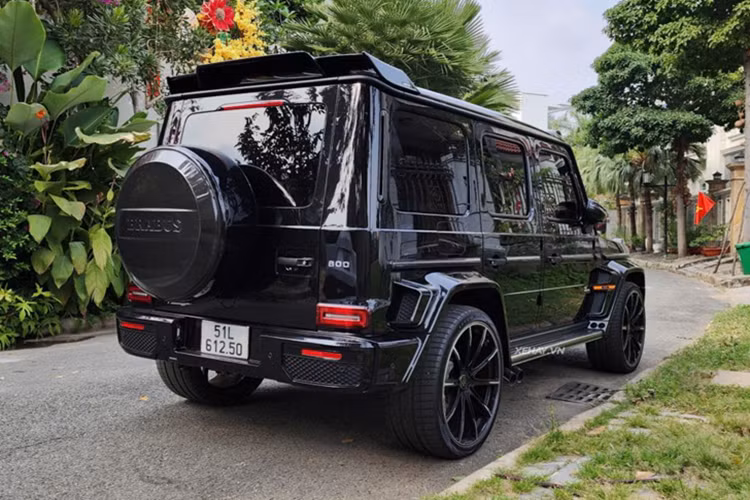 Cung cấp sức mạnh cho Brabus 800 Widestar là khối động cơ tăng áp kép V8 4.0 lít nguyên bản đã được tinh chỉnh lại để cho ra công suất lên đến 789 mã lực và 1.000 Nm mô-men xoắn cực đại. Nguyên bản trên G 63, sức mạnh từ khối động cơ này chỉ dừng lại ở con số 577 mã lực và 850 Nm.