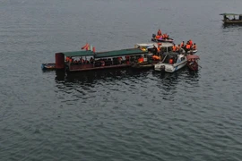 Vụ tai nạn đường thủy ở hồ Thác Bà làm 6 người chết, tàu khách chở quá tải