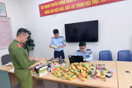 Phát hiện, thu giữ gần 400 sản phẩm thuốc lá điện tử tại Hà Nội