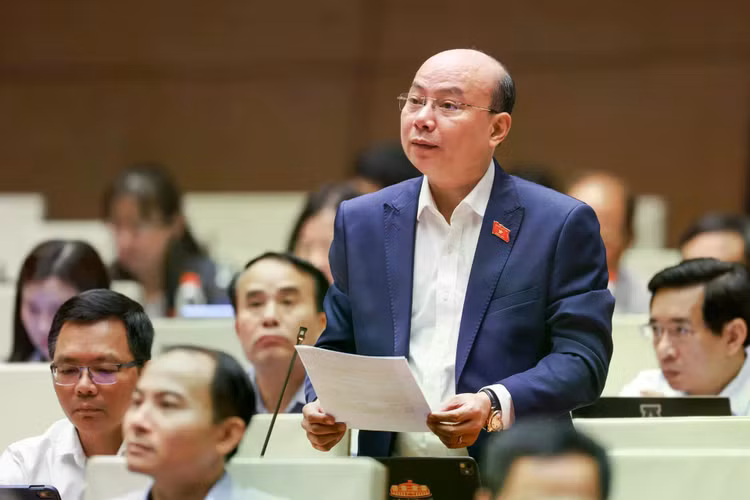 dai-bieu-hoang-van-nghia.jpg