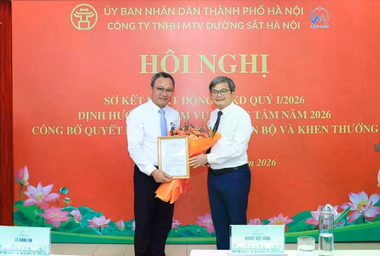 ong-khuat-viet-hung-1549.jpg