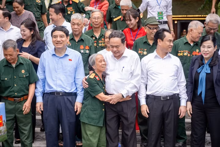 ctqh-tran-thanh-man-4-12404474.jpg