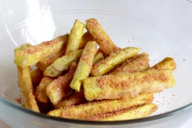 'Biến tấu' khoai lang thành 4 món ăn vặt hấp dẫn, dễ làm tại nhà