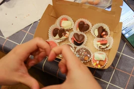 Cách làm socola đơn giản tại nhà, món quà Valentine ai cũng thích