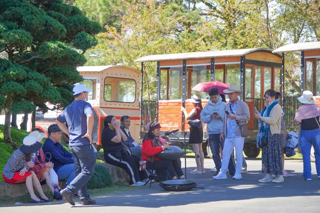 Lâm Đồng thu hút gần 1 triệu khách du lịch Tết Nguyên đán 2026