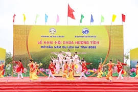 Khai hội chùa Hương Tích, mở đầu năm du lịch Hà Tĩnh 2026