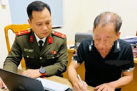 Hai người bị phạt 10 triệu đồng vì xúc phạm công an trên mạng xã hội