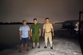 Bắt giữ phương tiện vận chuyển cát lậu ở Hà Tĩnh