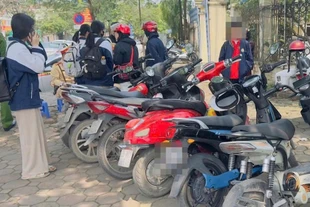 CSGT phát hiện 3 học sinh vi phạm nồng độ cồn 