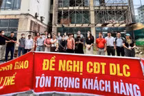 [VIDEO] Dự án Harmony Square Hà Nội chậm bàn giao gần 5 năm, dân căng băng rôn