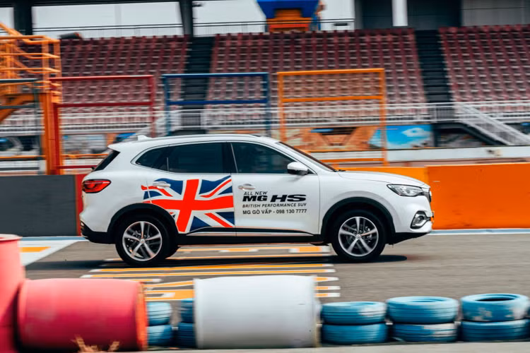 MG Việt Nam hồi đáp về phản ánh của khách hàng về dòng xe HS ảnh 2