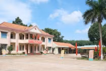 Trụ sở UBND xã Bình Tân.