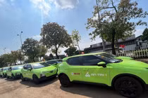 Chuyển đổi taxi điện tại Hà Nội, nồng độ bụi mịn giảm thế nào? 