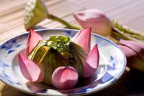 Việt Nam vào top 4 quốc gia có nền ẩm thực hấp dẫn nhất thế giới năm 2025