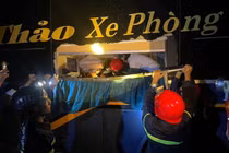 Xe Khách Va Chạm Xe Tải Trong Hầm Đà Nẵng, Hàng Chục Người Thoát Nạn An Toàn