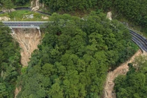 Lâm Đồng triển khai khẩn cấp gia cố sạt lở đèo Prenn