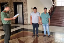 Bắt giữ nhóm làm giả con dấu, tài liệu qua mạng xã hội tại Quảng Trị