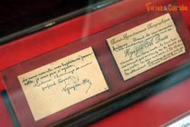 Xúc động loạt kỷ vật quý gắn với sự ra đời của Đảng 