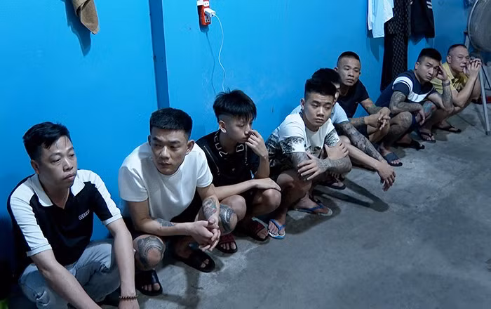 Đường dây ép các cô gái làm nhân viên tại quán Karaoke bị phá