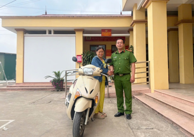 Tìm lại xe máy bị lấy nhầm cho người phụ nữ