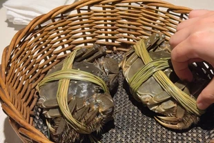 Cua lông Trung Quốc giá rẻ bán đầy chợ Việt 