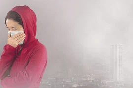 Bác sĩ mách cách bảo vệ sức khỏe trẻ khi bụi mịn tăng cao ở Hà Nội