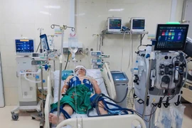 50 phút nghẹt thở cứu người đàn ông ngừng tim 