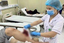 Nhiều người gãy xương, chấn thương vì mưa đường trơn trượt