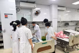 Chủ quan đau vùng thượng vị do dạ dày, người bệnh nhồi máu cơ tim nguy kịch