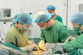 Cắt tử cung bán phần cho người bệnh đa u xơ tử cung lớn